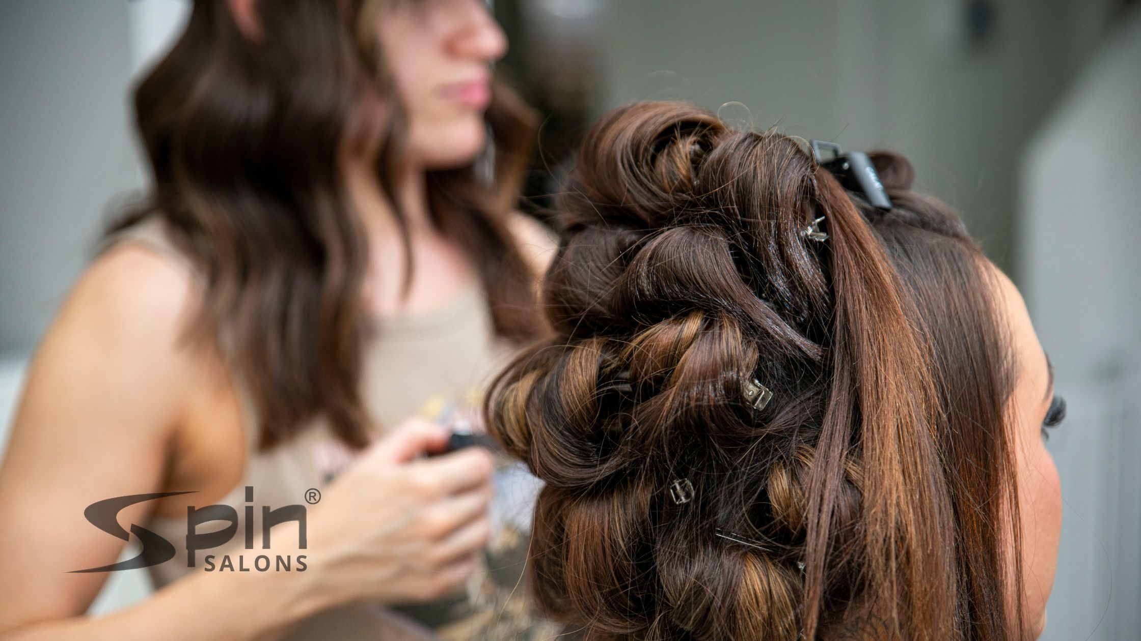 Low-Bleach Hair Colour for Gentle Hair Transformation
