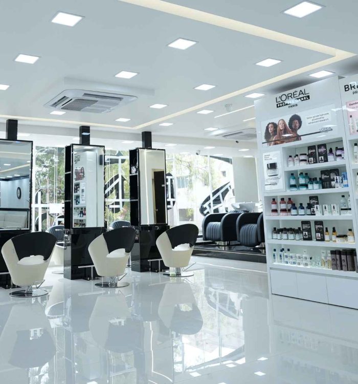 Beauty Salon in Lakshmipuram